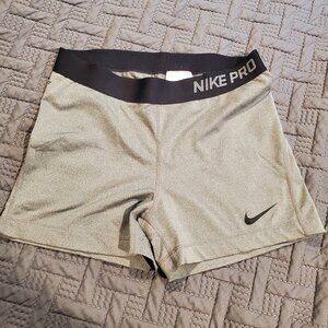Nike Pro Women’s Compression Shorts – Gray